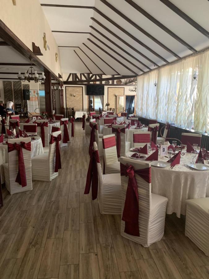 Pensiune Restaurant Rustic Rm Sarat Râmnicu Sărat Dış mekan fotoğraf