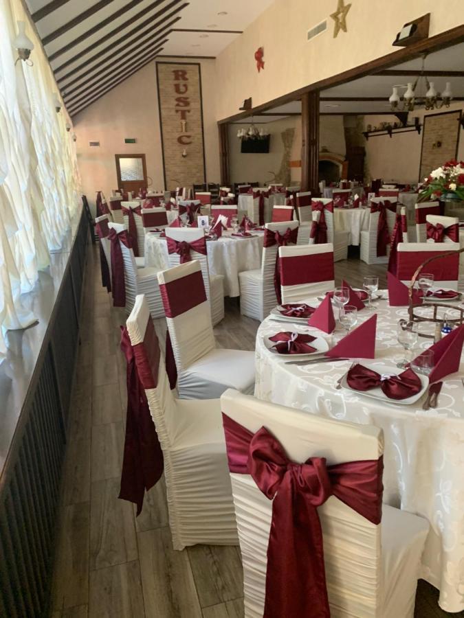Pensiune Restaurant Rustic Rm Sarat Râmnicu Sărat Dış mekan fotoğraf