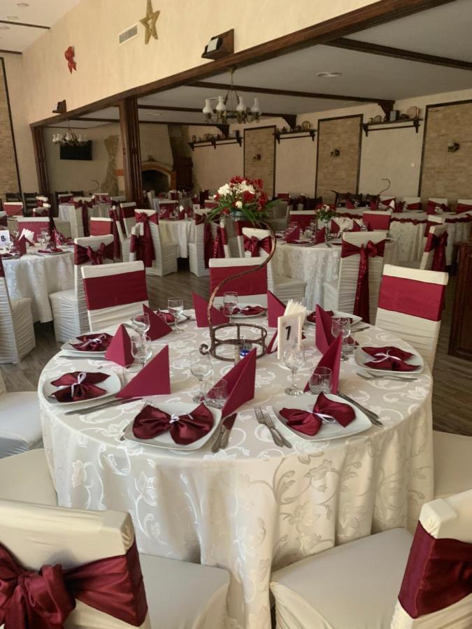 Pensiune Restaurant Rustic Rm Sarat Râmnicu Sărat Dış mekan fotoğraf