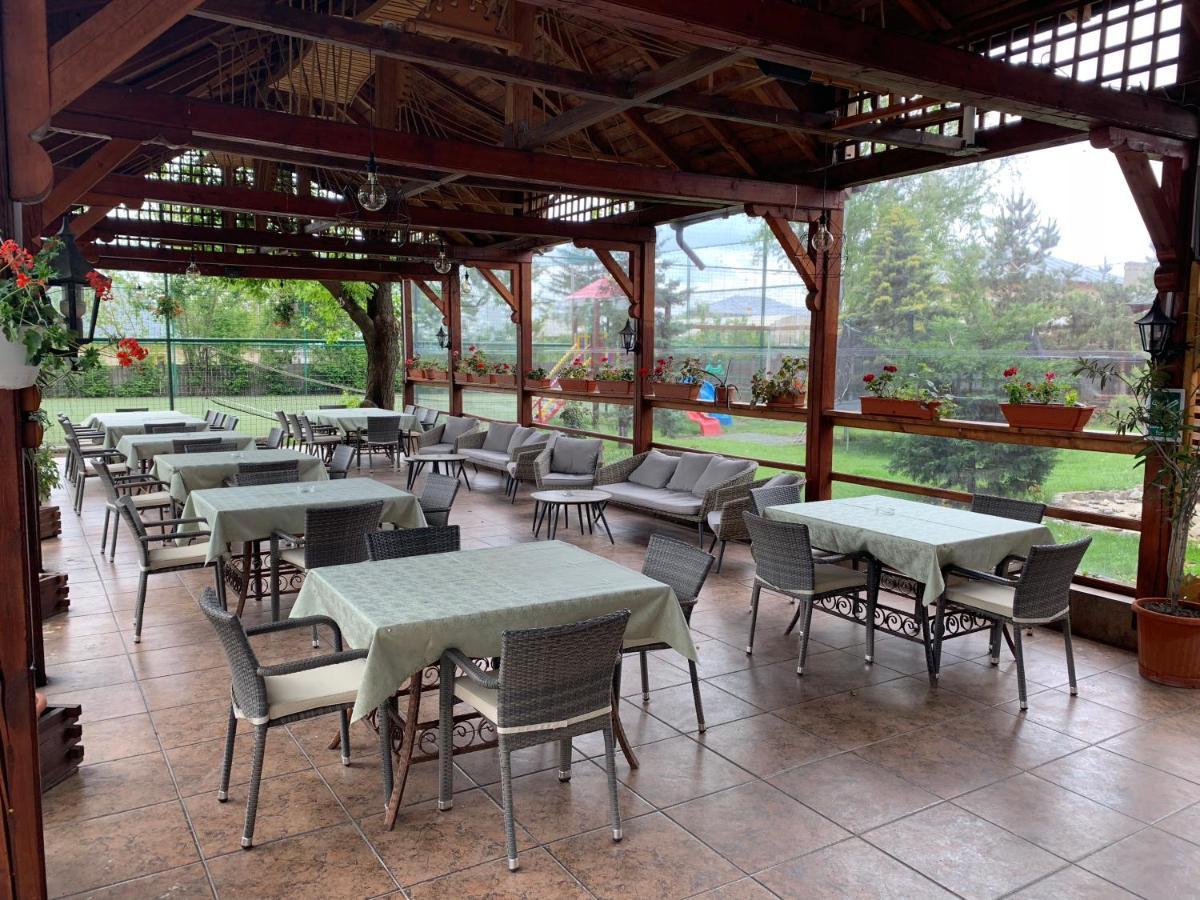 Pensiune Restaurant Rustic Rm Sarat Râmnicu Sărat Dış mekan fotoğraf