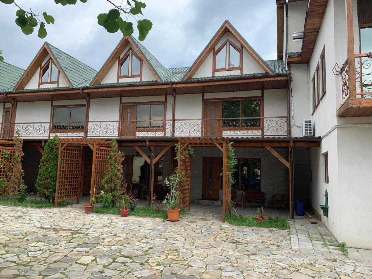 Pensiune Restaurant Rustic Rm Sarat Râmnicu Sărat Dış mekan fotoğraf